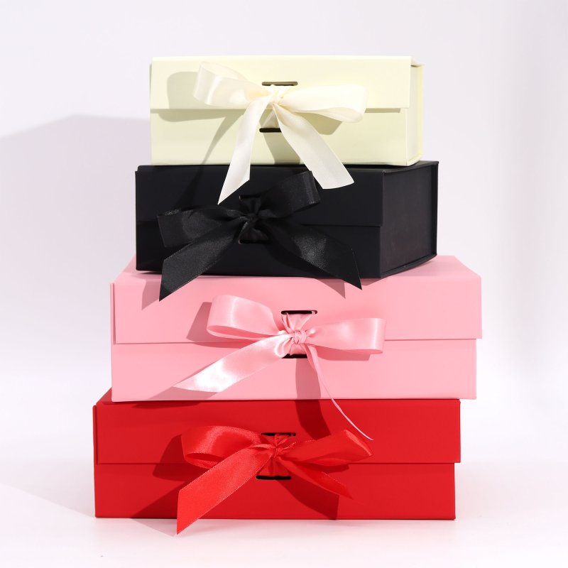(image for) Flat Pack Gift Box - Medium Square (20x18.2x8cm) - Pink
