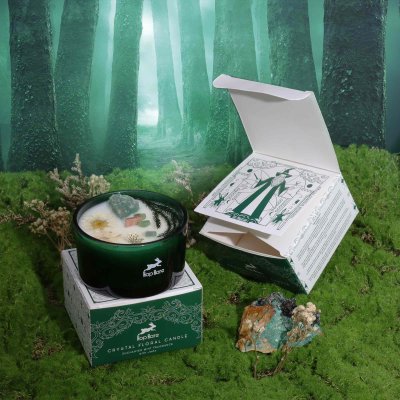 (image for) Hop Hare Crystal Magic Flower Candle - The Magician