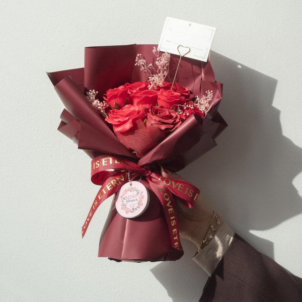 (image for) Large Red Roses Bouquet - Love is Eternal - Gift Card