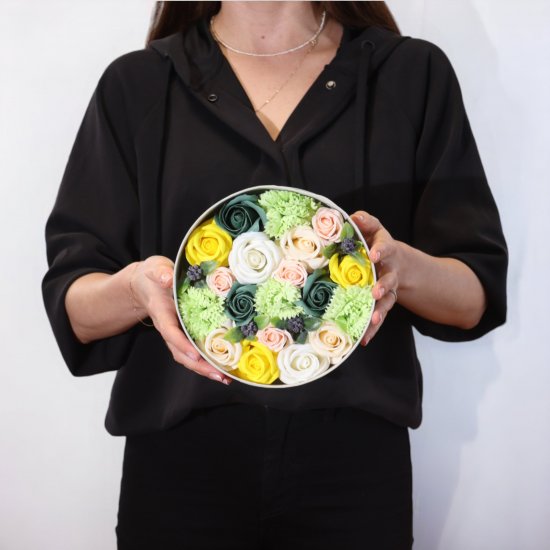 (image for) Round Box - Spring Celibrations - Yellow & Greens
