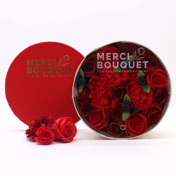 (image for) Round Box - Classic Red Roses