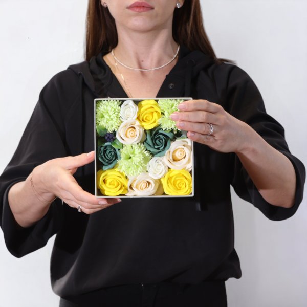 (image for) Square Box - Spring Celibrations - Yellow & Greens