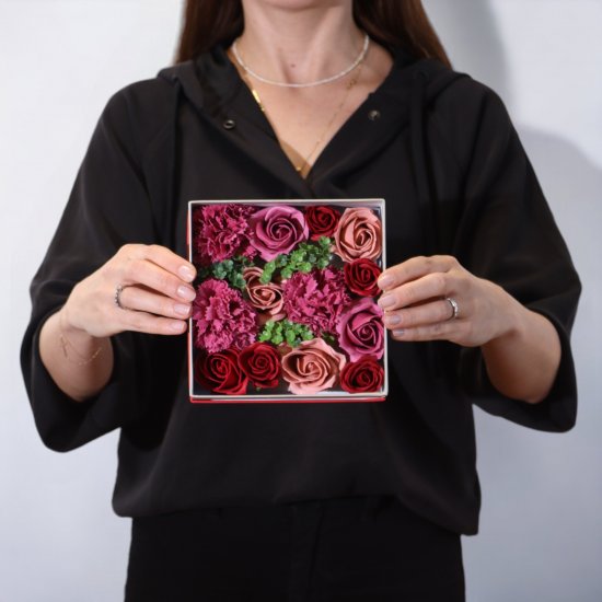 (image for) Square Box - Vintage Roses