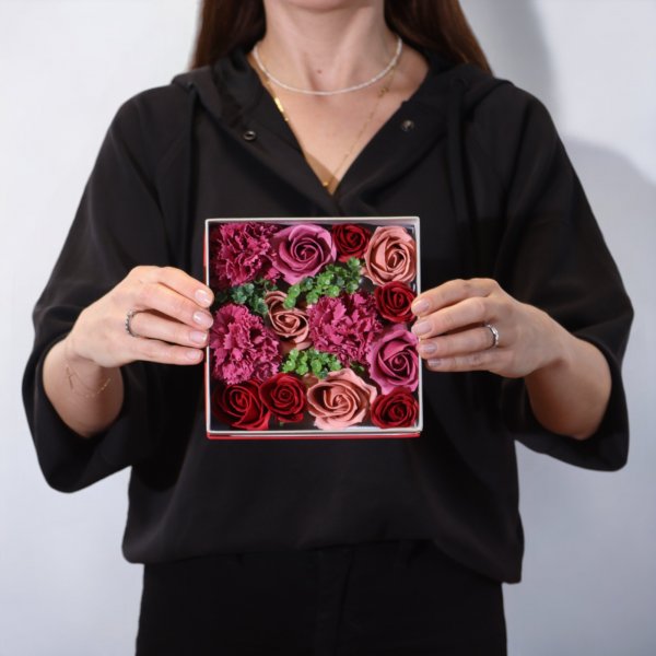 (image for) Square Box - Vintage Roses
